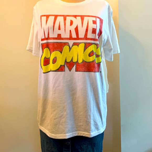 3 for $15 bundle Old Navy Collectabilitees Marvel Comics white Tshirt - Picture 1 of 4